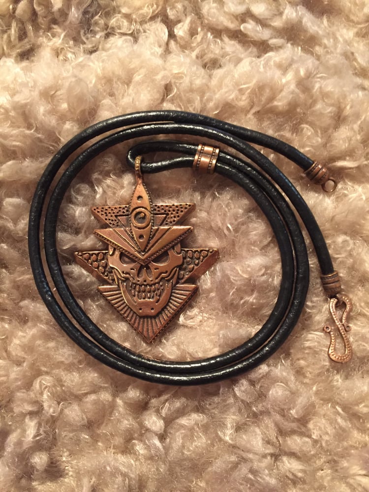 Image of skull pendant 3rd eye