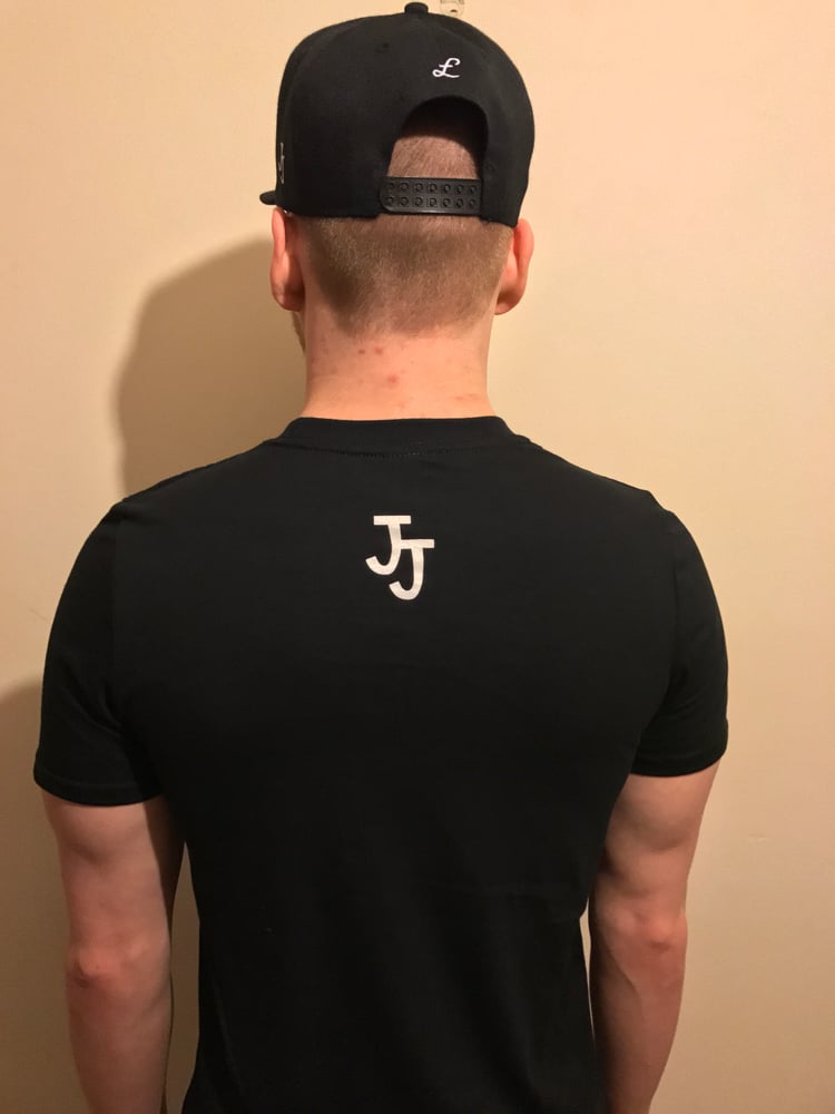 jj t shirt