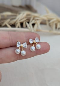 Image 1 of Crystal Pearl Bows