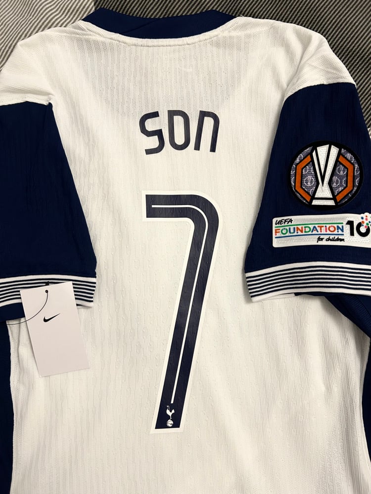 Image of Tottenham Hotspur “SON 7” Vaporknit 2024/25 Home Europa Final Shirt (M)