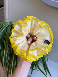 Double Yellow XL Fruffle