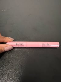 Lash cluster bond and seal combo