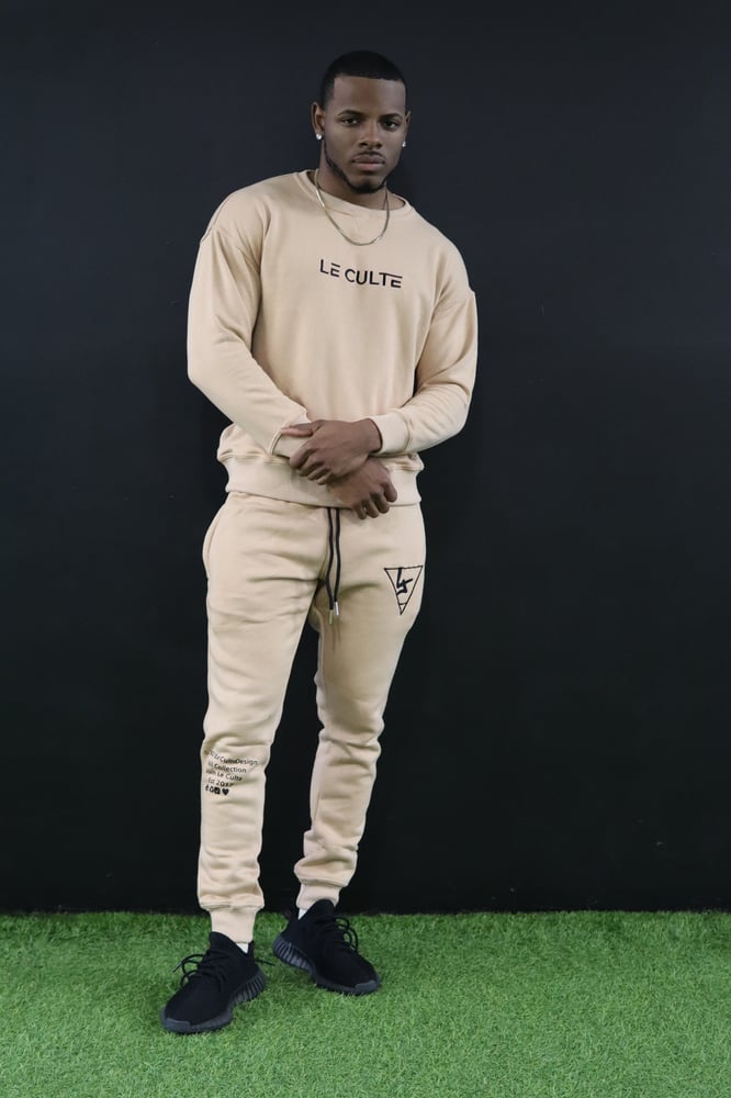 sand joggers