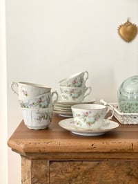 Image 1 of Ancien service en porcelaine