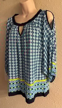 Image 13 of Large Eci New York Open shoulder top #904*8 (Gently Used)