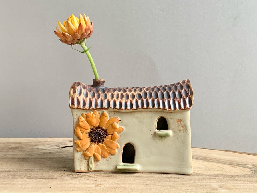 Image of Sunflower House 