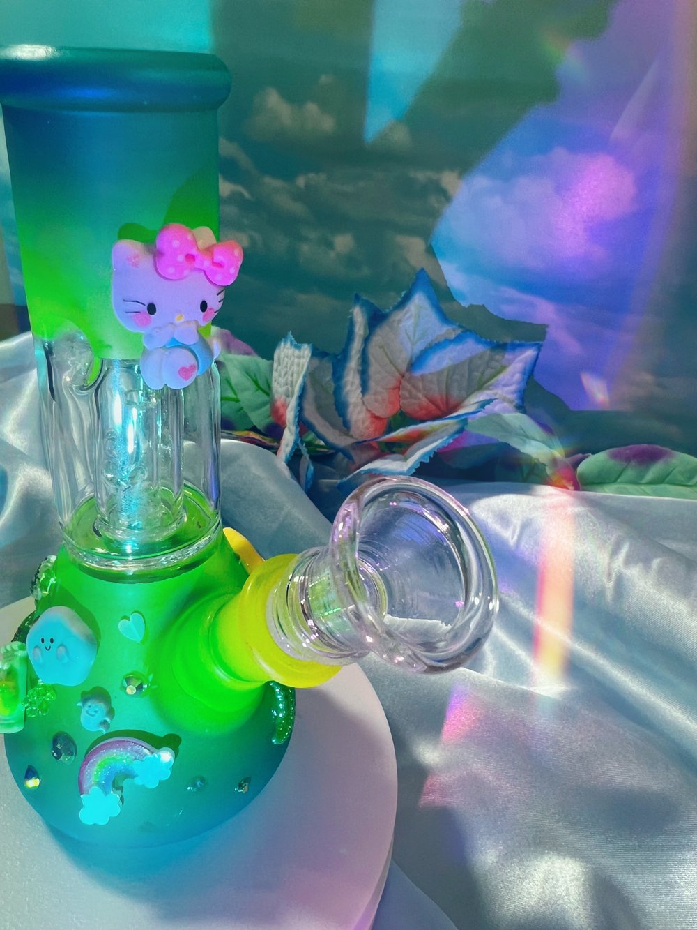 💚 🩵 Hello Cutie mini bong