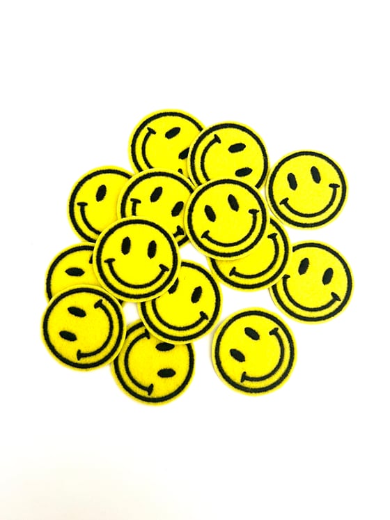 Image of Smiley Embroidered Patch - Iron On 