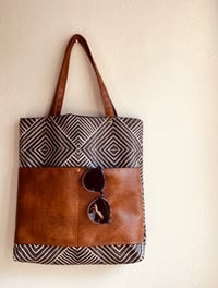 Image 1 of HWD tote bag
