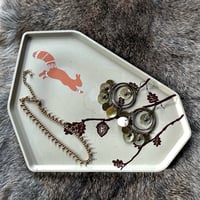 Image 2 of Plat décoratif « Esprit de l’Ecureuil »