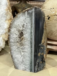 Image 10 of Agate Base Cut Polished Face #2565