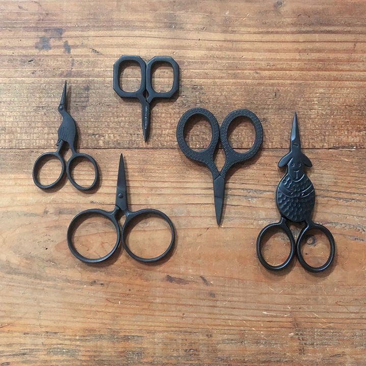 Mini scissors Fringe Supply Co.