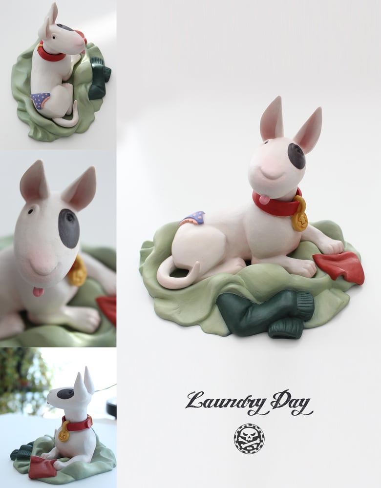 Image of 'Laundry Day' Spot Resin Statue