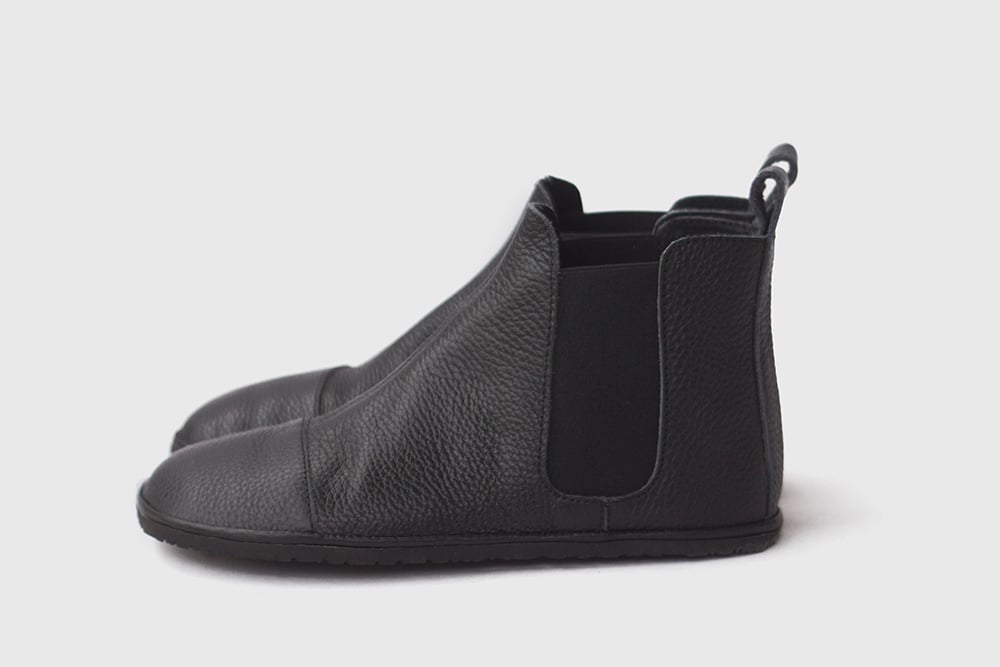 pebbled leather chelsea boots