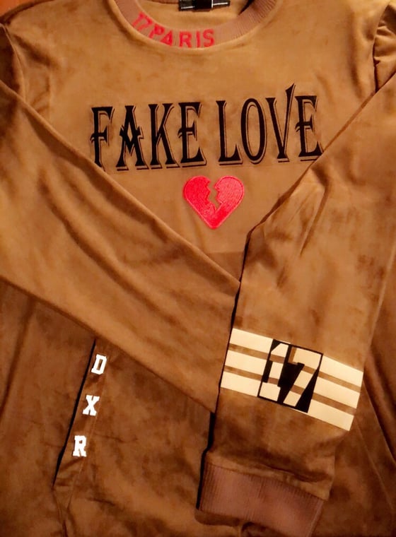 Image of 17 Paris Men No Fake Love Suede Crew