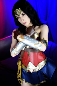 Image 3 of Wonder Woman Set