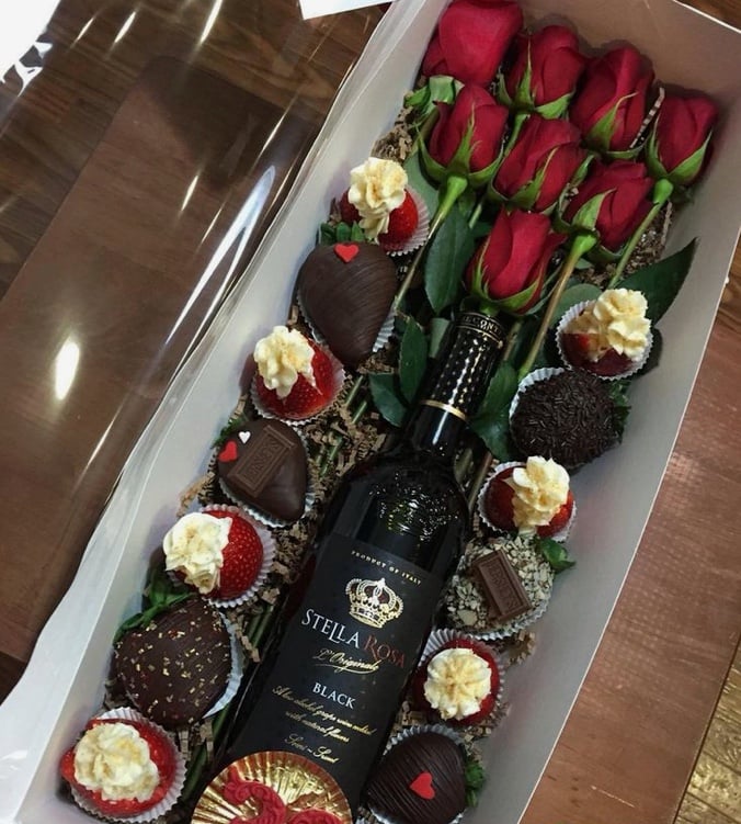 Image of Red Rose VDay Box USE PROMO CODE VDAY18