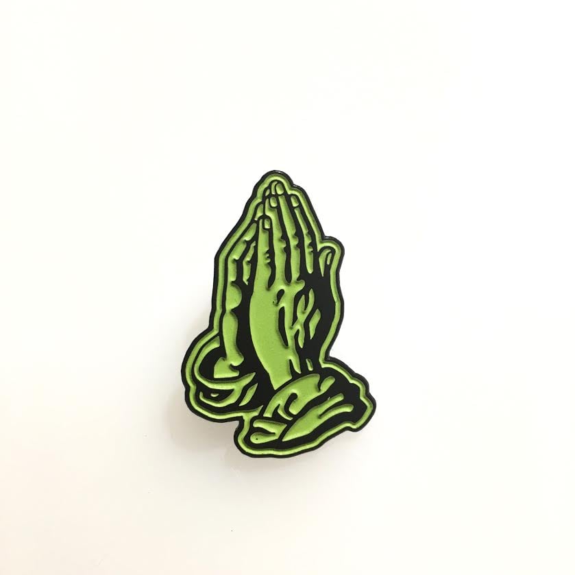 Image of Praying hands pin (Glow in the dark)