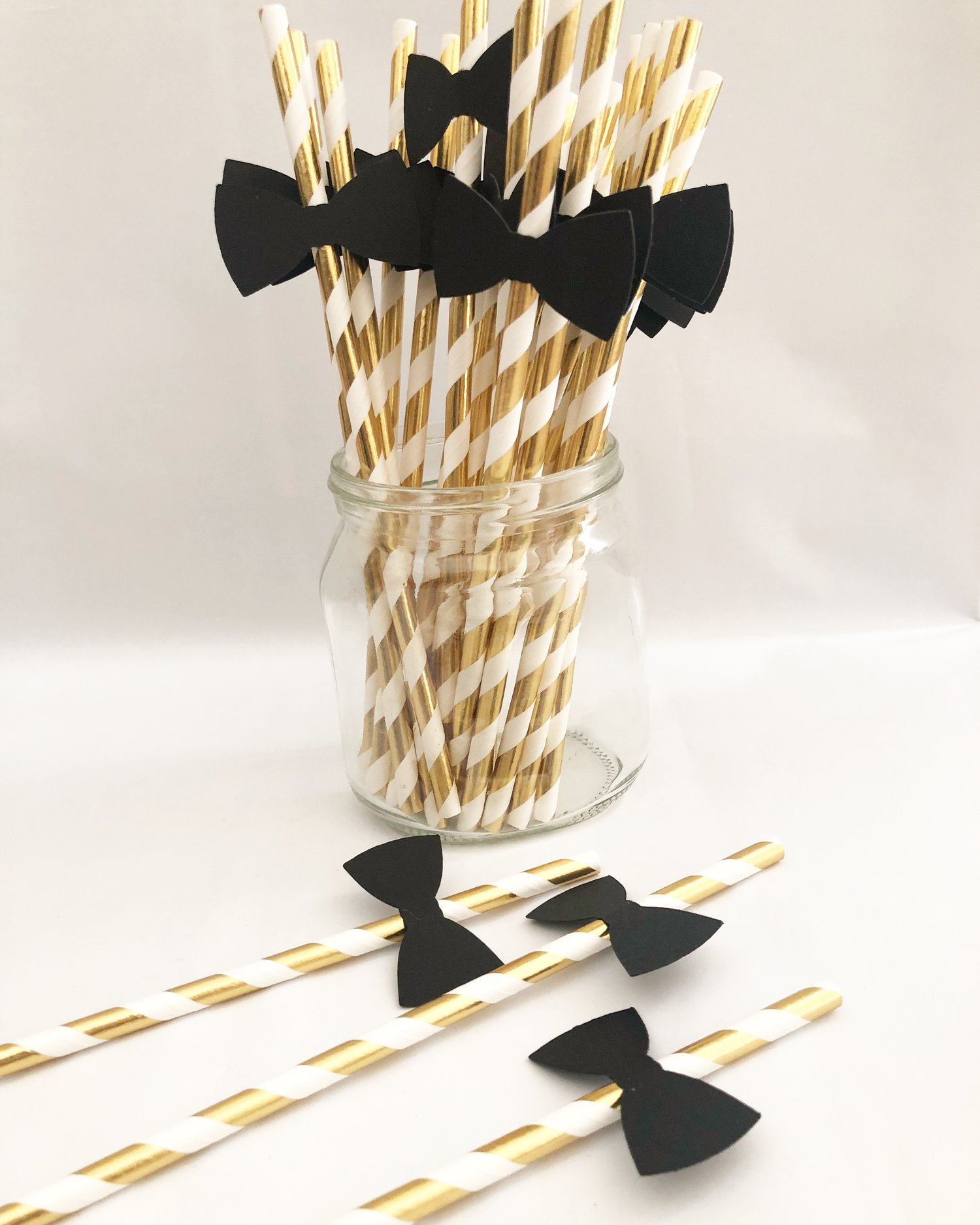 Image of Gold foil paper straws