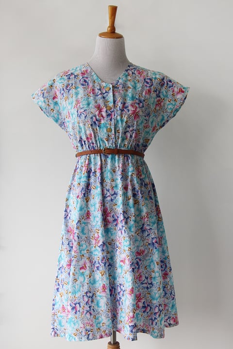 Image of Vibrant Tropical Floral Cotton Dress 