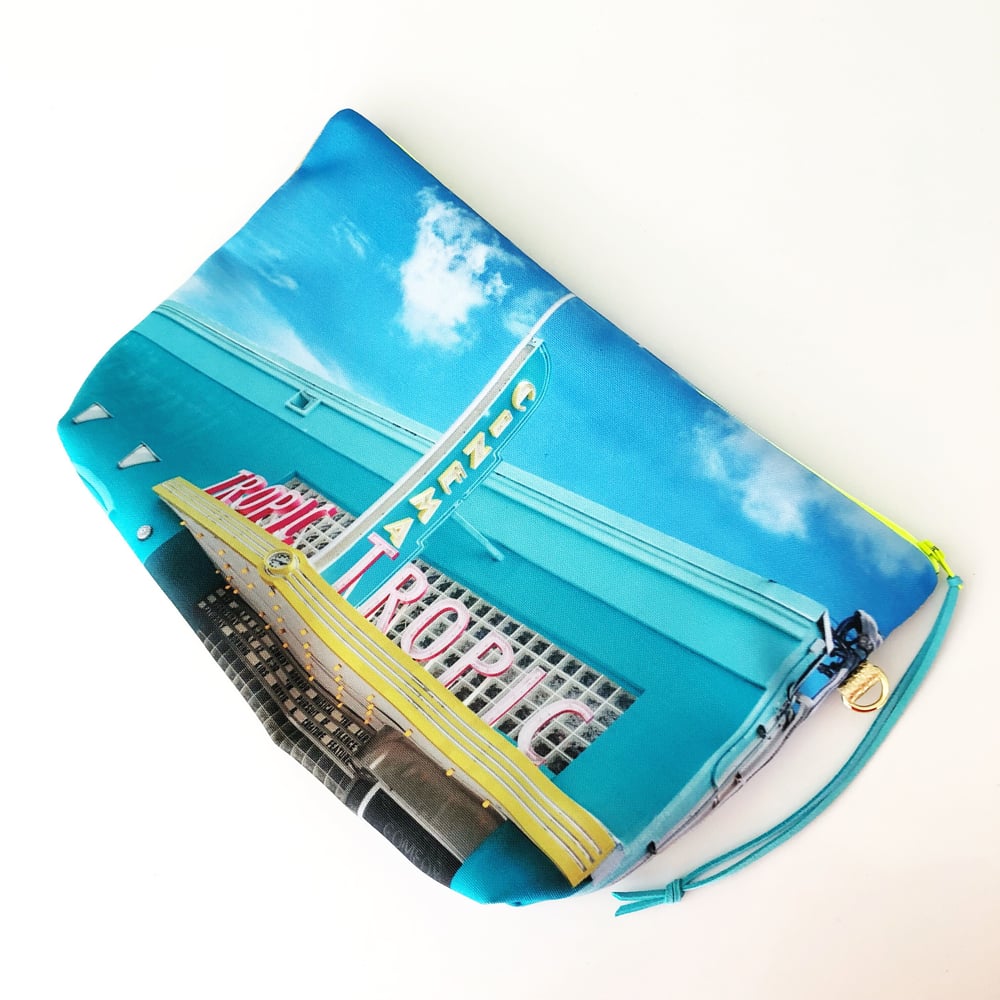 Image of Tropic Cinema XL pouch