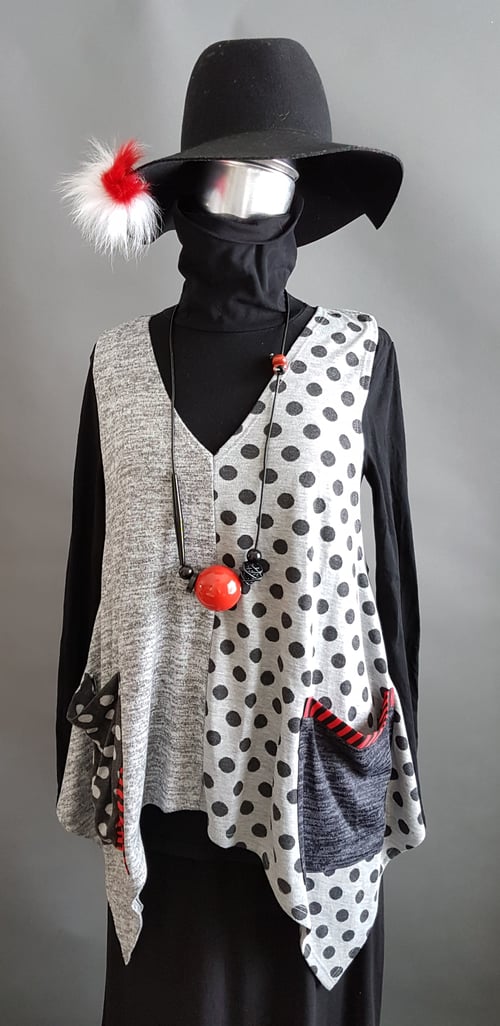 Image of Polka-dots vest, light grey