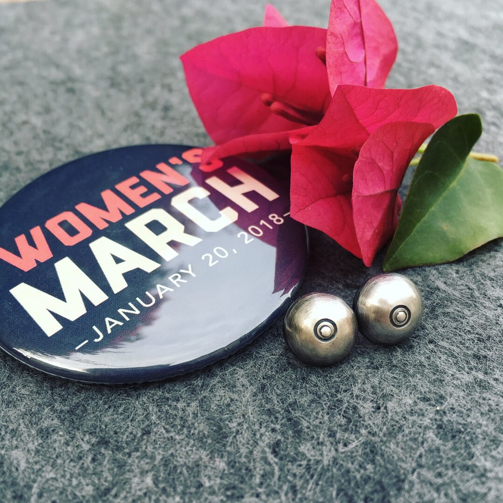 Image of Tatas Studs