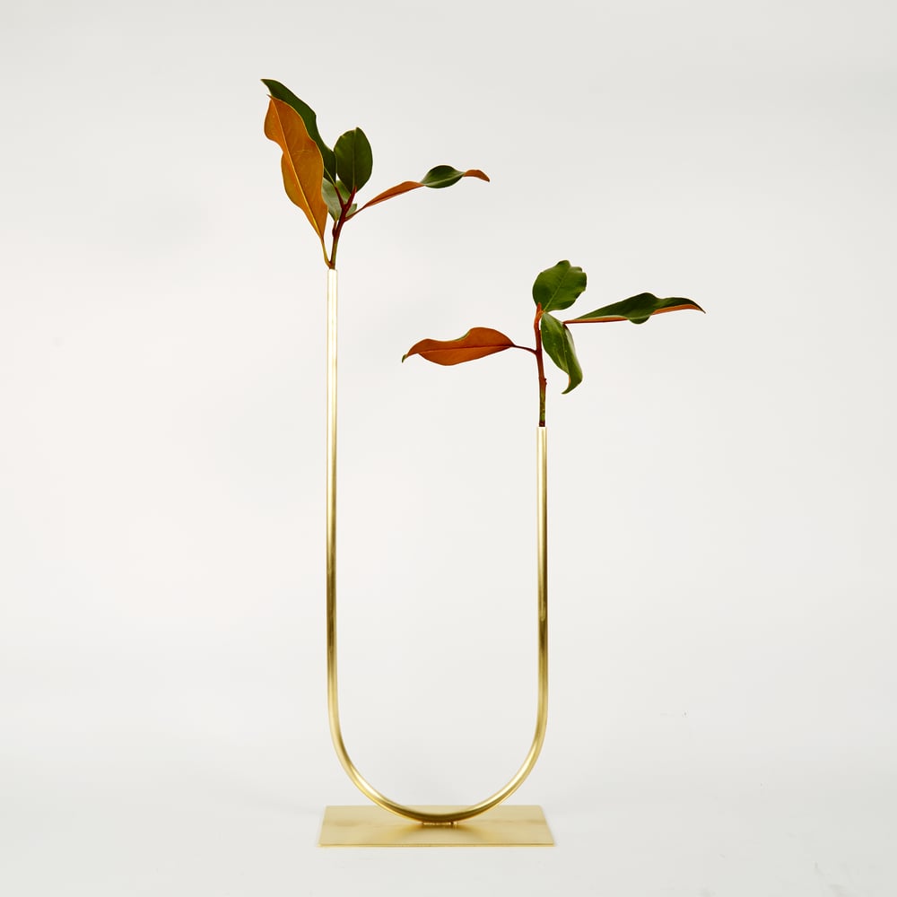 Image of Vase 00236 - Uneven U Vase