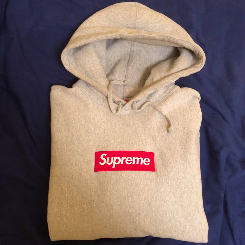 Image of Supreme Box Logo Hoodie / size LARGE / 9/10