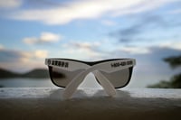 Image 2 of Bargain Beach Sunglasses Model 001
