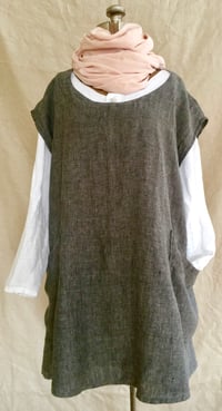 Image 1 of linen capped sleeve tunic