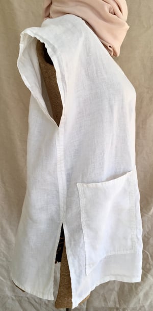 Image of linen capped sleeve top
