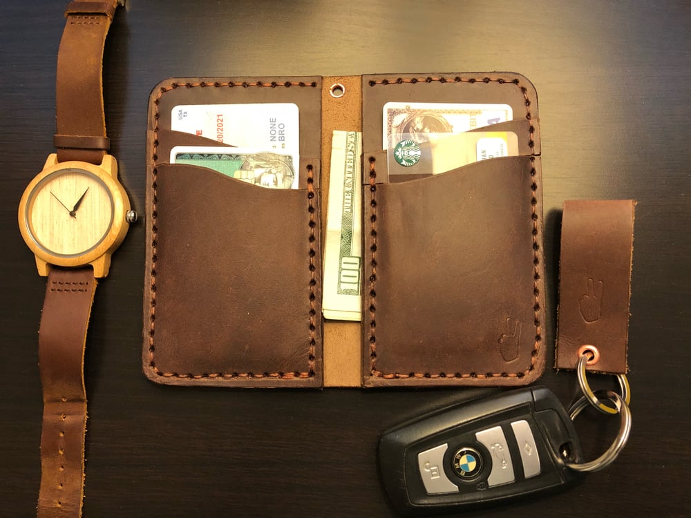 Image of No.5 Vertical Wallet-Tan Stitch-4 Pocket