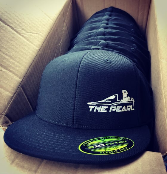 Image of The pearl fitted hat