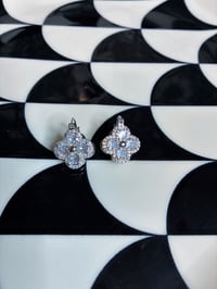 Image 2 of Sparkle 
