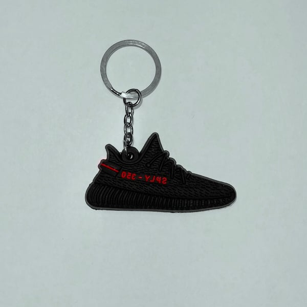 Image of YEEZY KEYCHAIN BRED