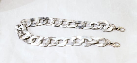 Image of Marble Pattern Acrylic Purse Chain
