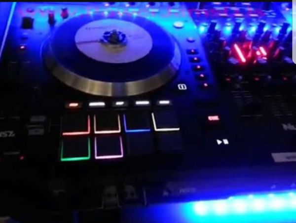 Image of Numark NS7 ll Professional Series