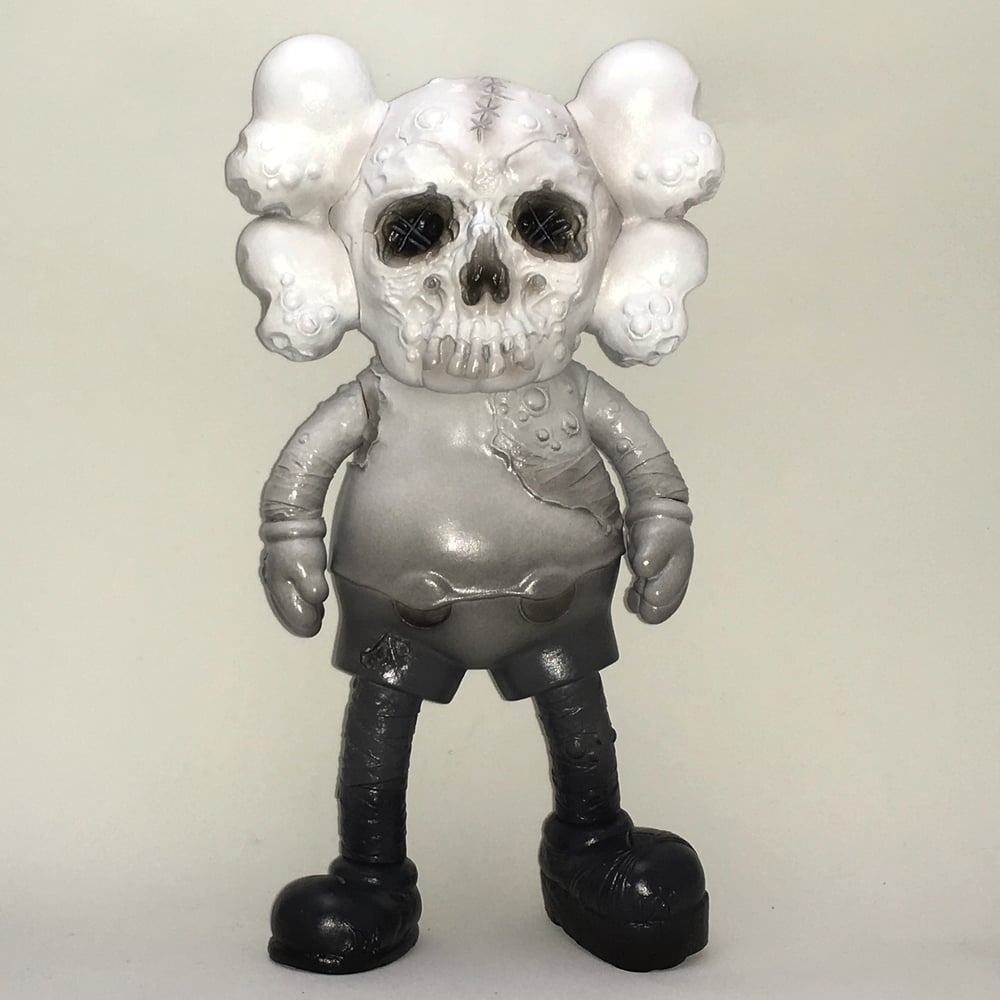 Kaws x Pushead Bootleg companion-grey