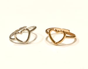 Image of Tury Heart Ring 2