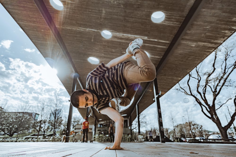 Image of Balancing - Handstand Training: Bboy Dang
