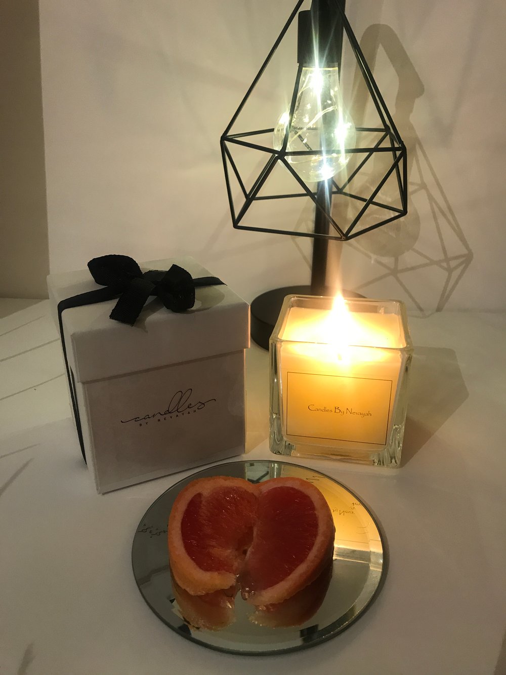 Image of White Musk & Grapefruit Candle
