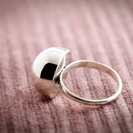 Image of Anillo Semiesfera