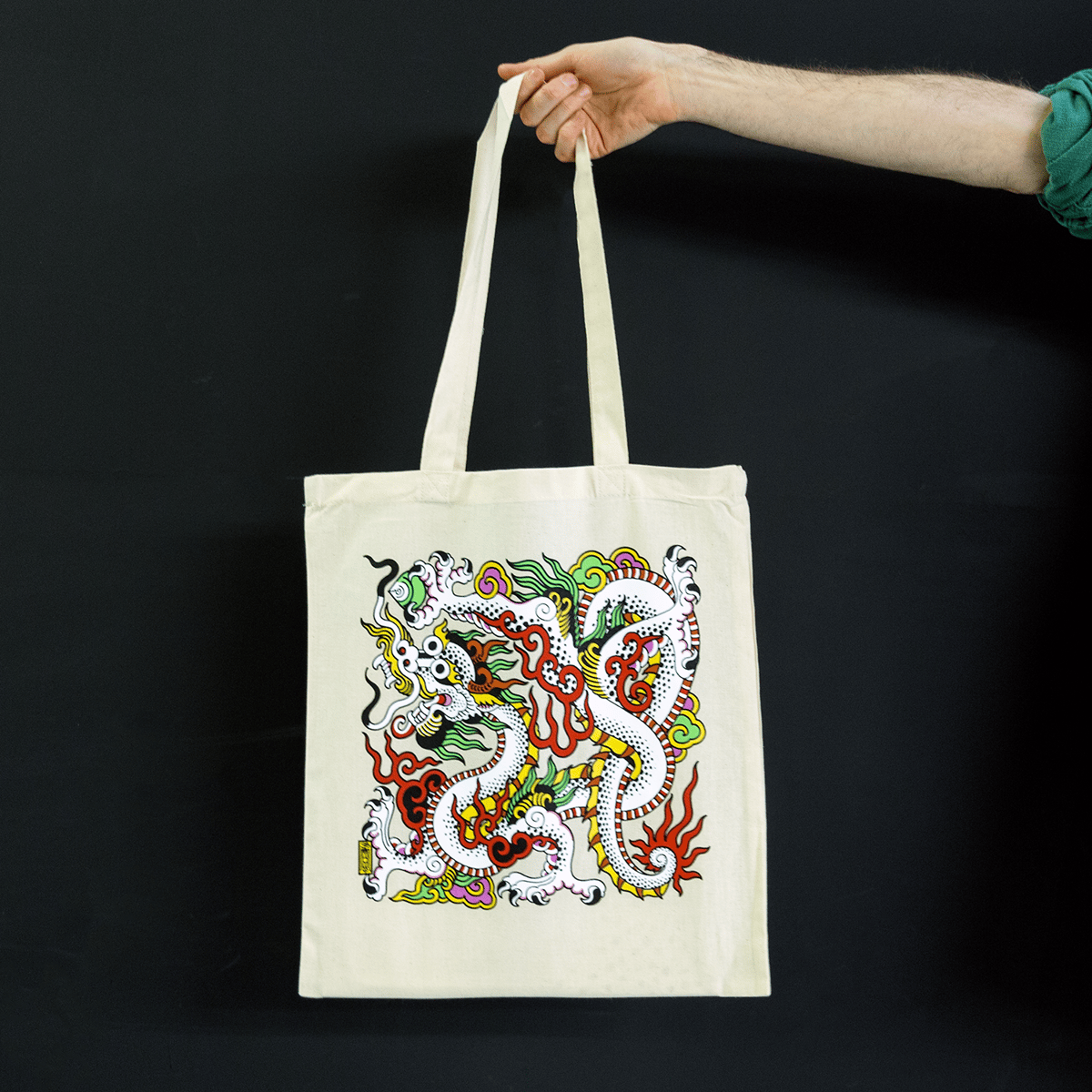 Dragon tote bag new arrivals