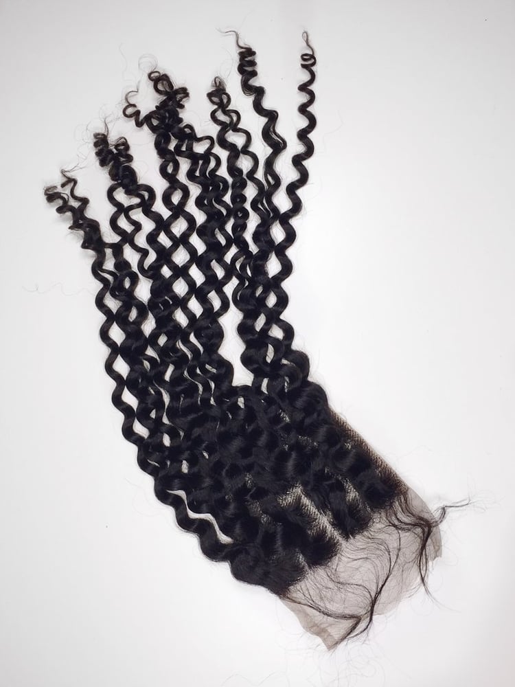 Image of Brazilian Curly Closure