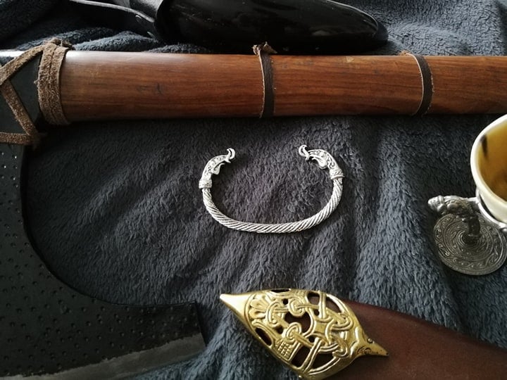 Image of Nordisk armbånd med Midgårdsormen.