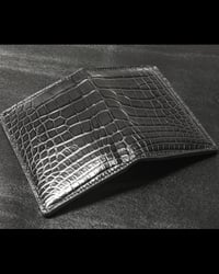 Image 3 of Dark Grey Alligator Bifold n°8