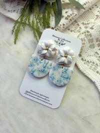 Image 3 of Spring florals