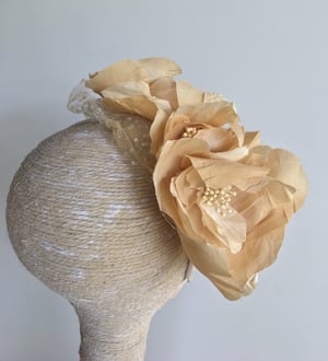Image of Cream silk flower headpiece