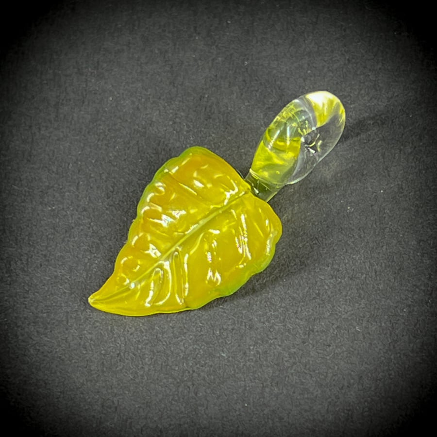 Image of Mini Green Leaf Pendant3